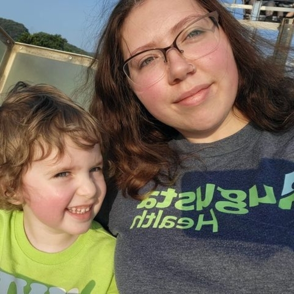 Meet your Posher, Cierra - Picture 1 of 1